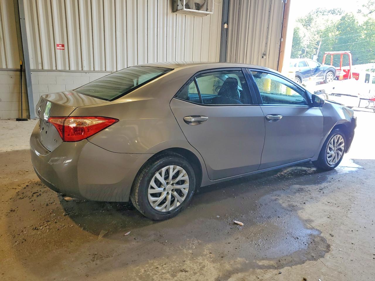 2018 TOYOTA COROLLA LE — снимка 3