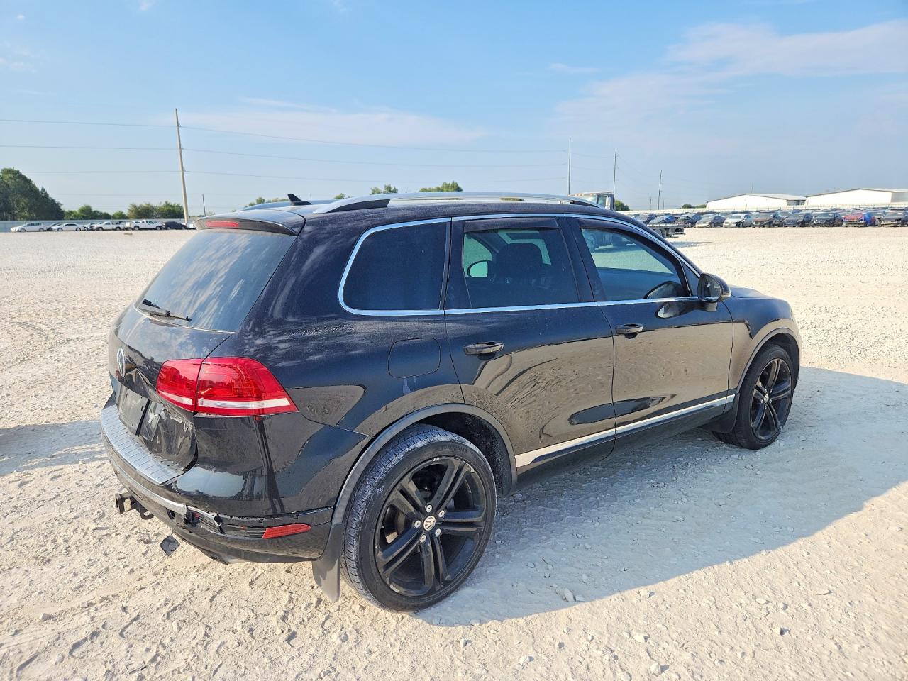 2017 VOLKSWAGEN TOUAREG EXECUTIVE — снимка 3