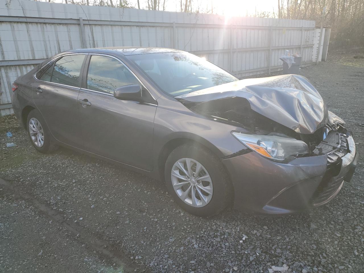 2015 TOYOTA CAMRY LE — снимка 4