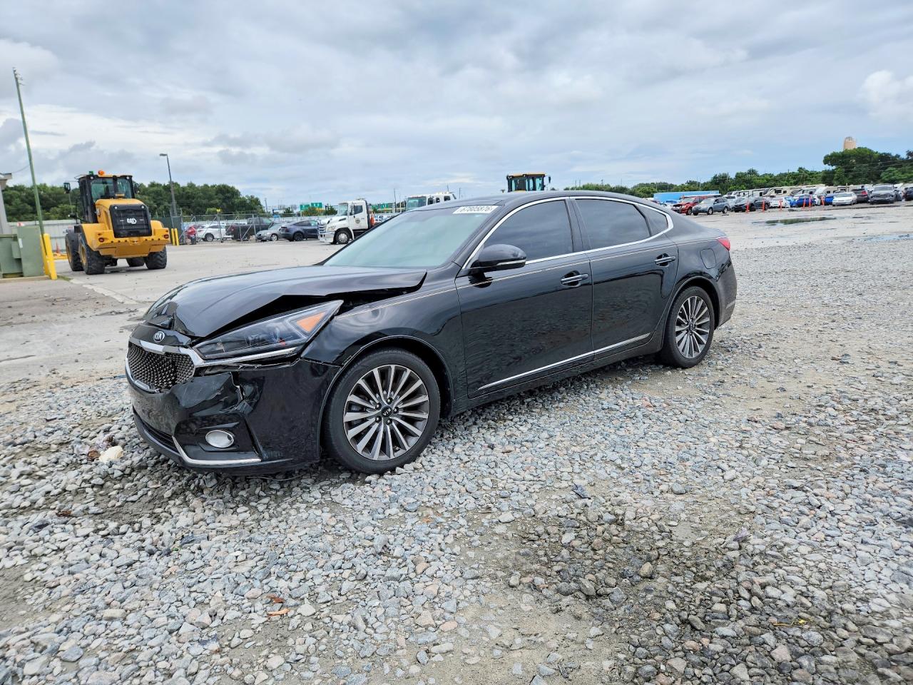 2017 KIA CADENZA PREMIUM