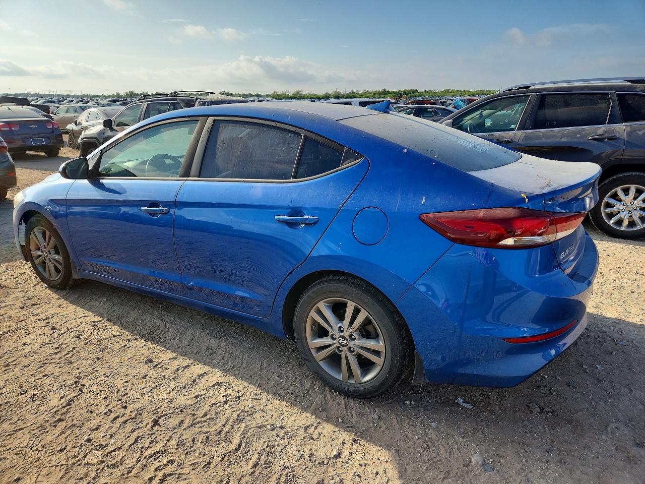 2018 HYUNDAI ELANTRA SEL — снимка 2