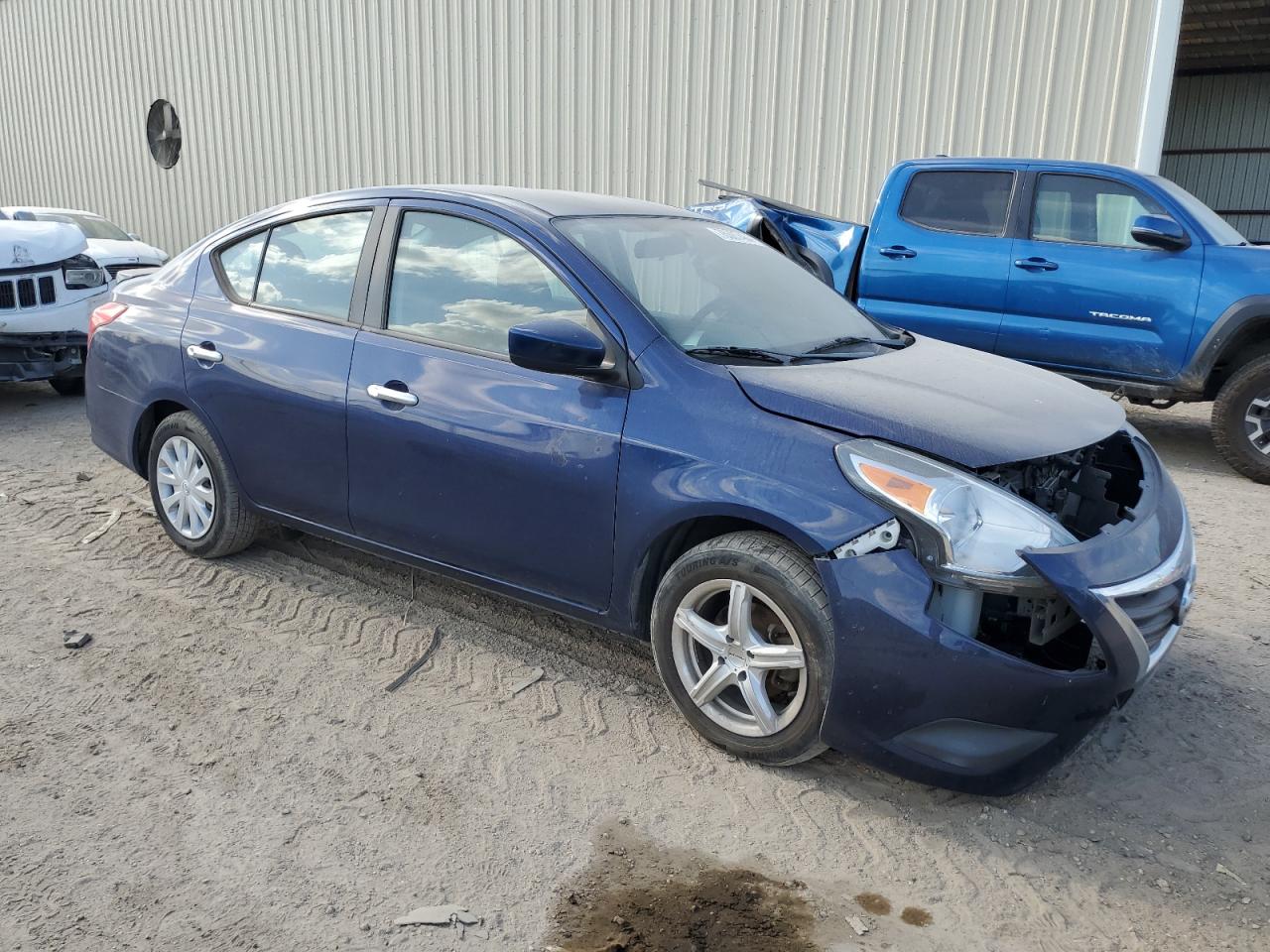 2019 NISSAN VERSA — снимка 4