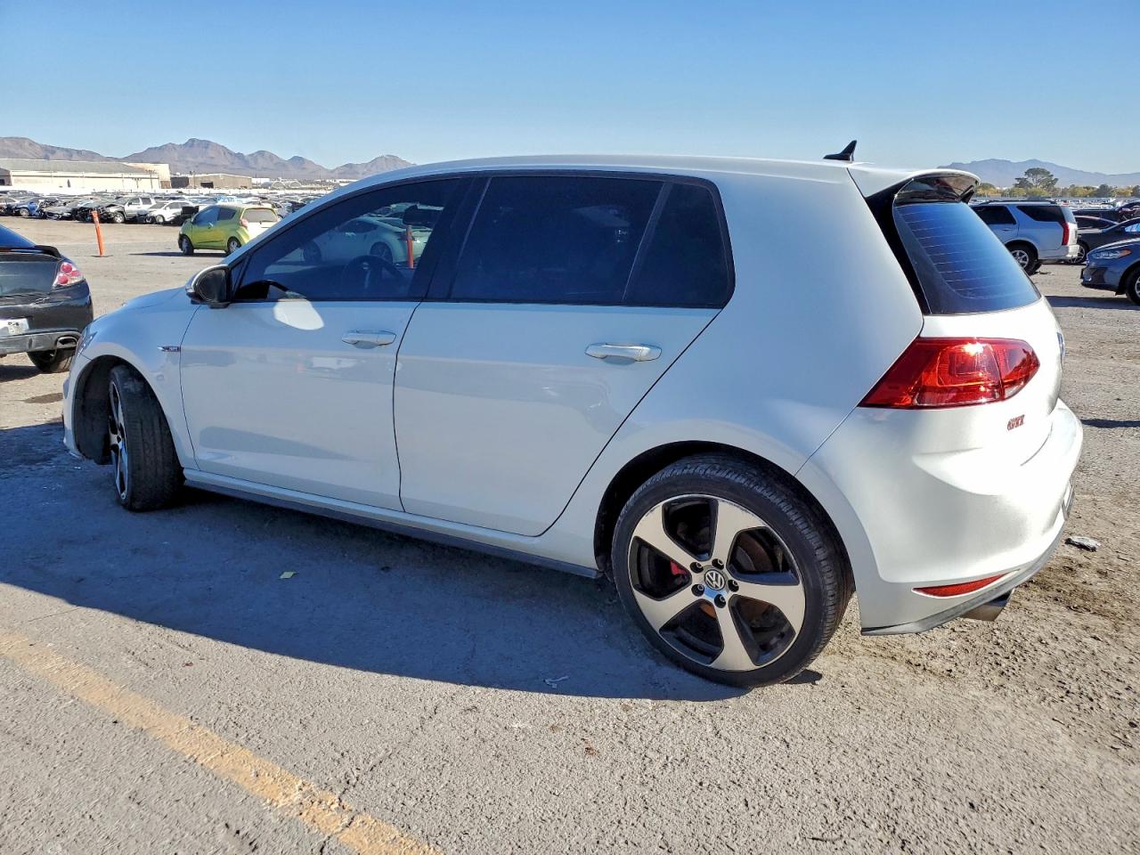 2017 VOLKSWAGEN GTI S — снимка 2