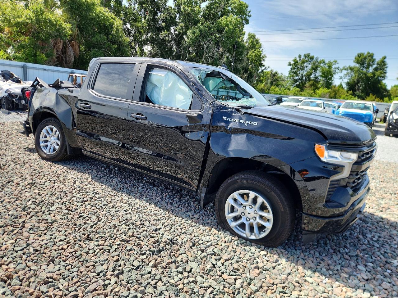 2026 CHEVROLET SILVERADO C1500 RST — снимка 4