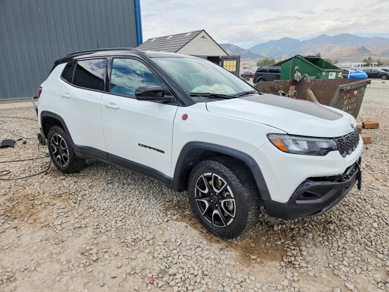 2026 JEEP COMPASS TRAILHAWK — снимка 4