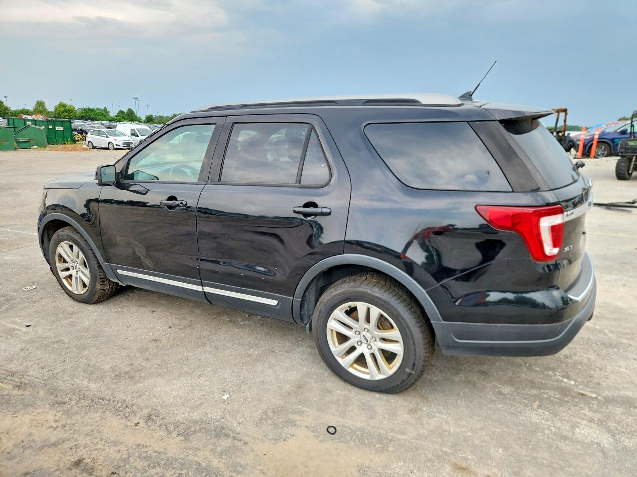 2018 FORD EXPLORER XLT — снимка 2