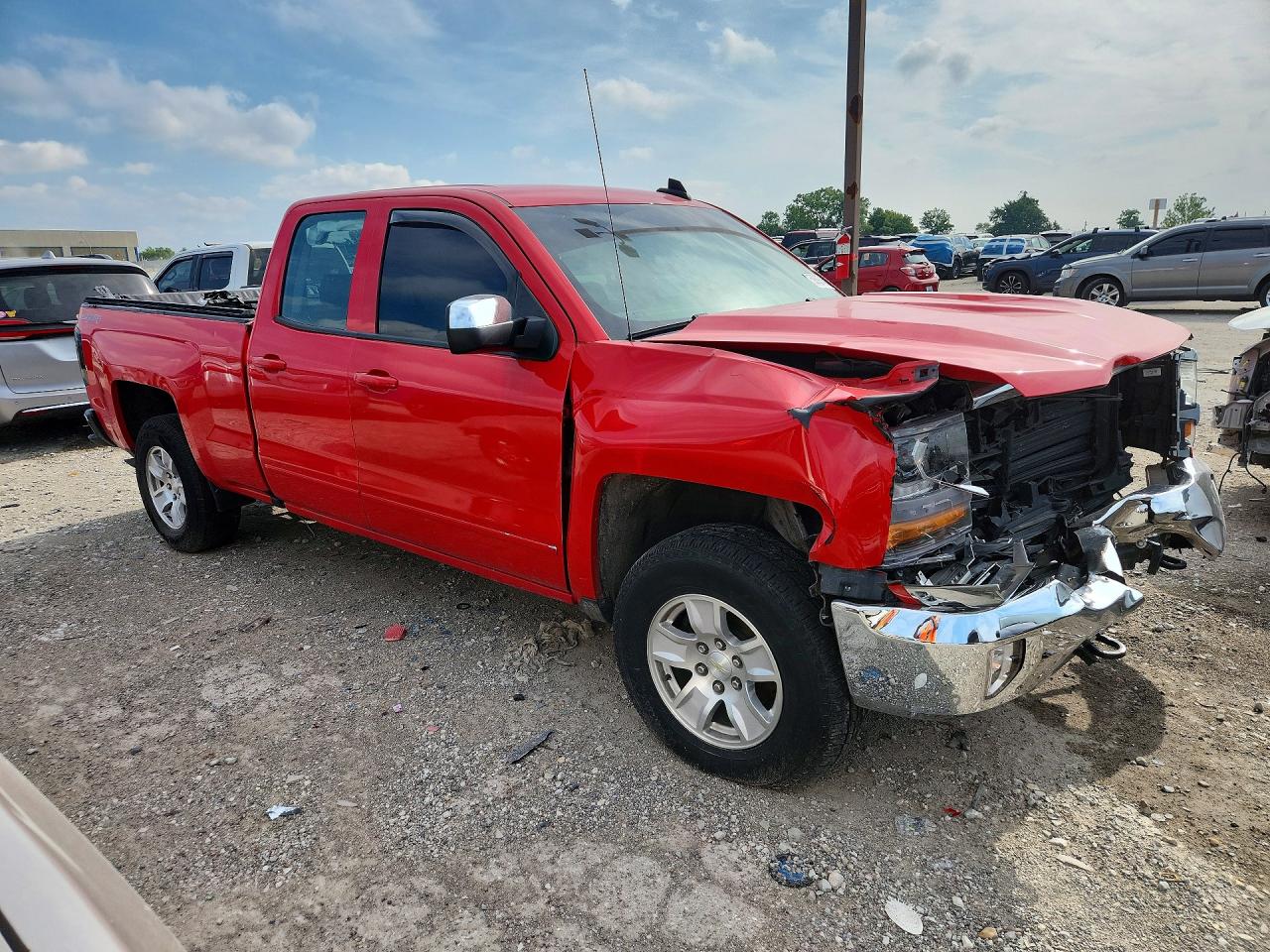 2017 CHEVROLET SILVERADO K1500 LT — снимка 4