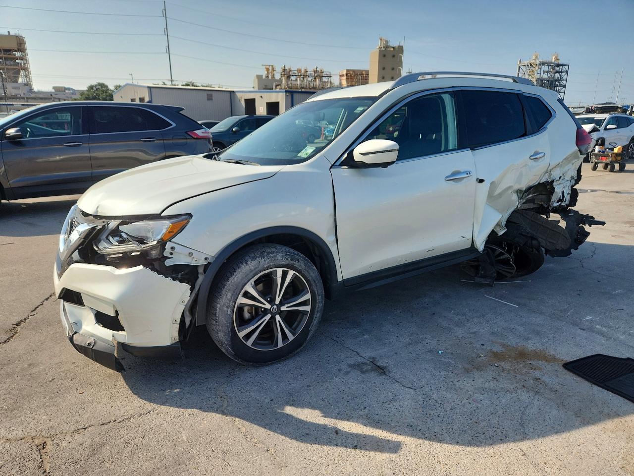 2019 NISSAN ROGUE SV