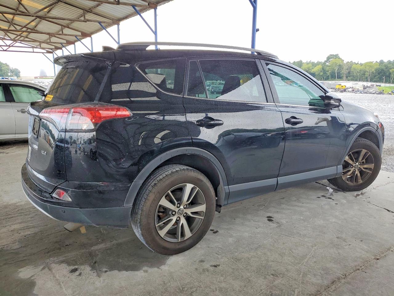 2017 TOYOTA RAV4 XLE — снимка 3
