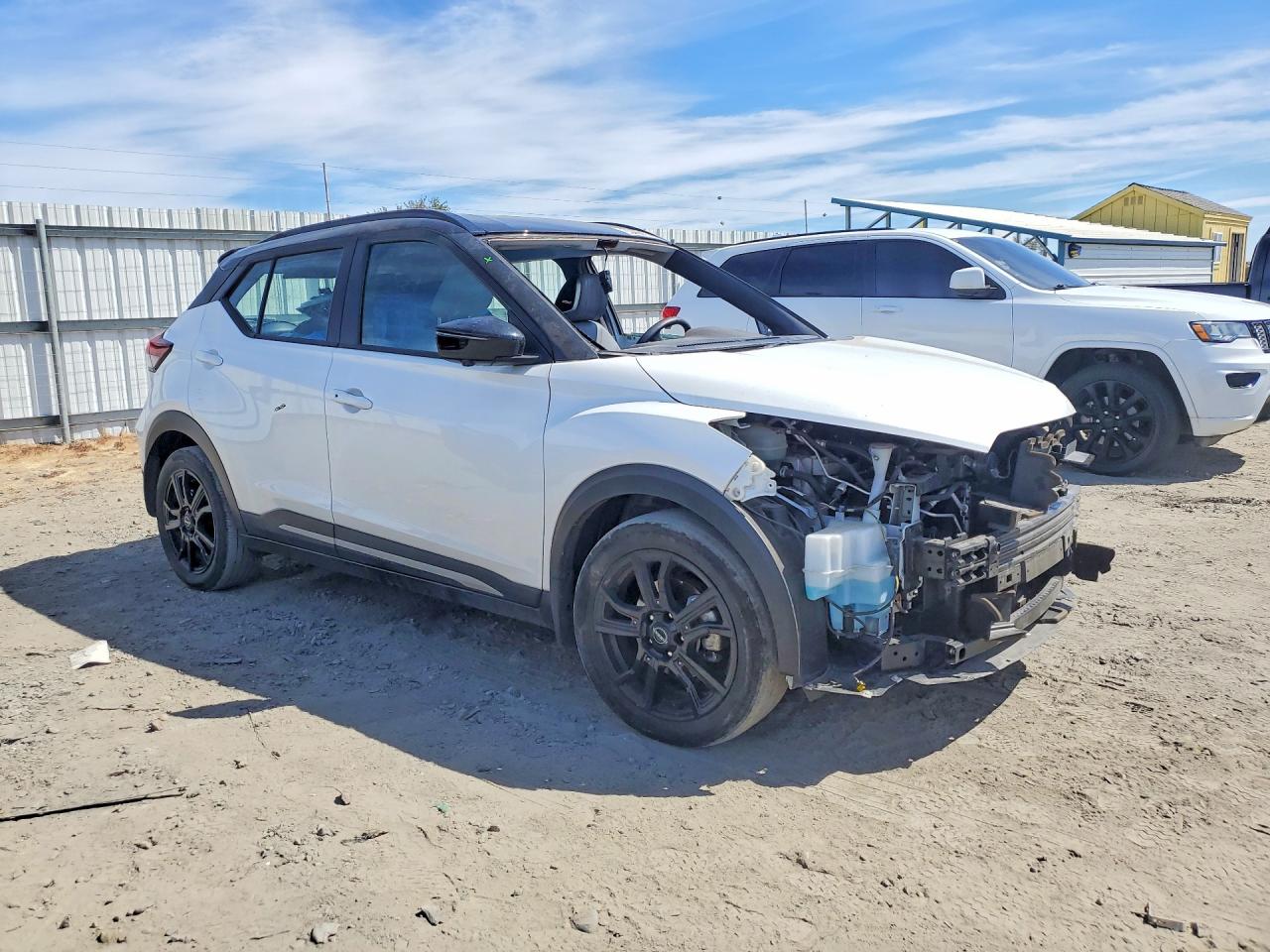 2023 NISSAN KICKS SR — снимка 4