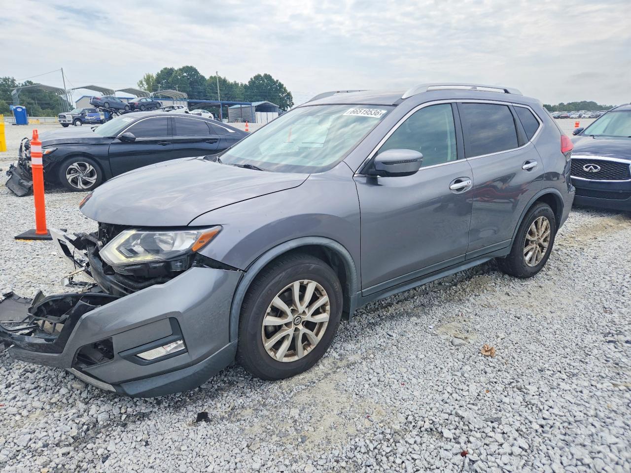 2017 NISSAN ROGUE SV