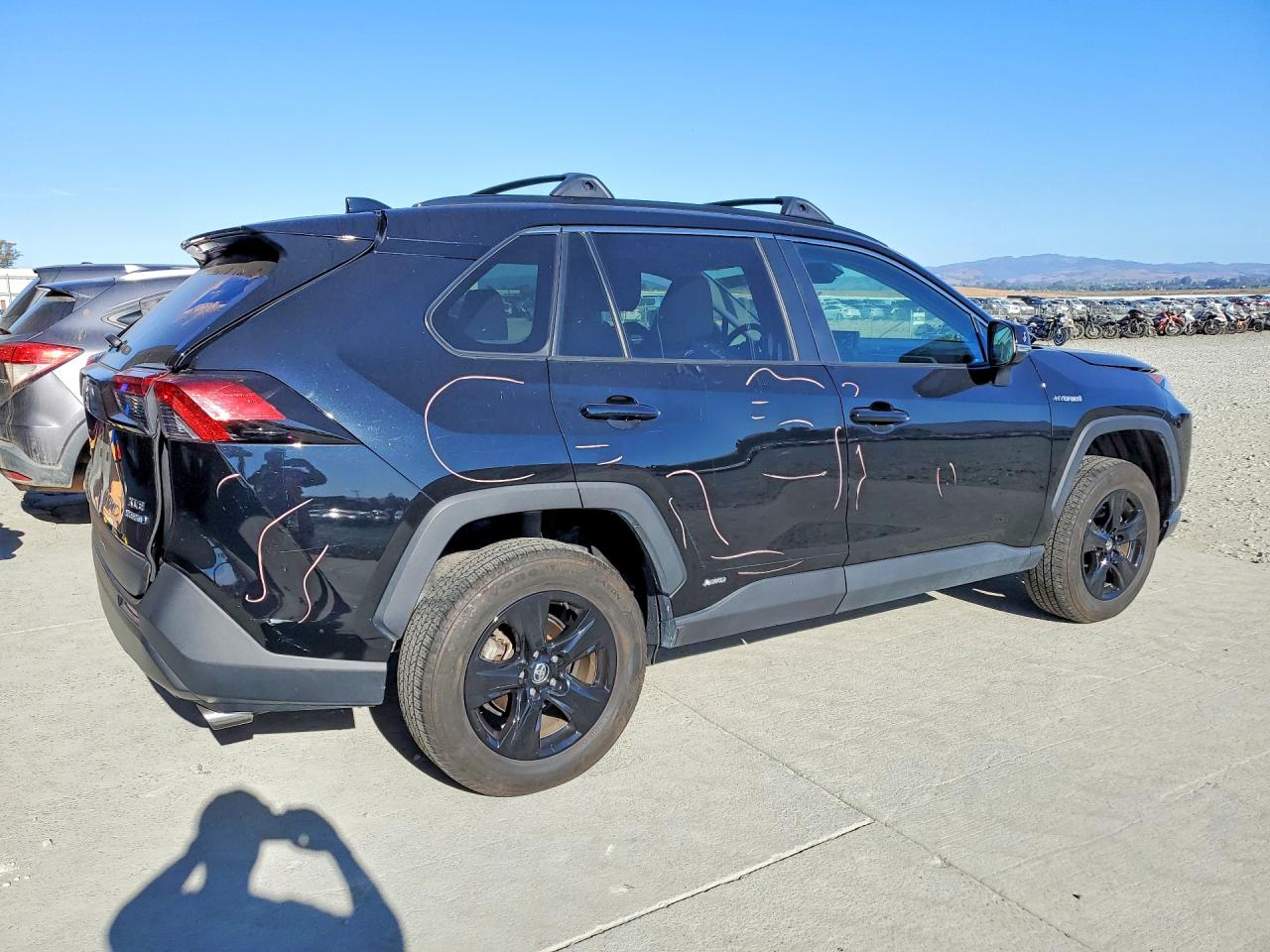 2020 TOYOTA RAV4 HYBRID XLE — снимка 3