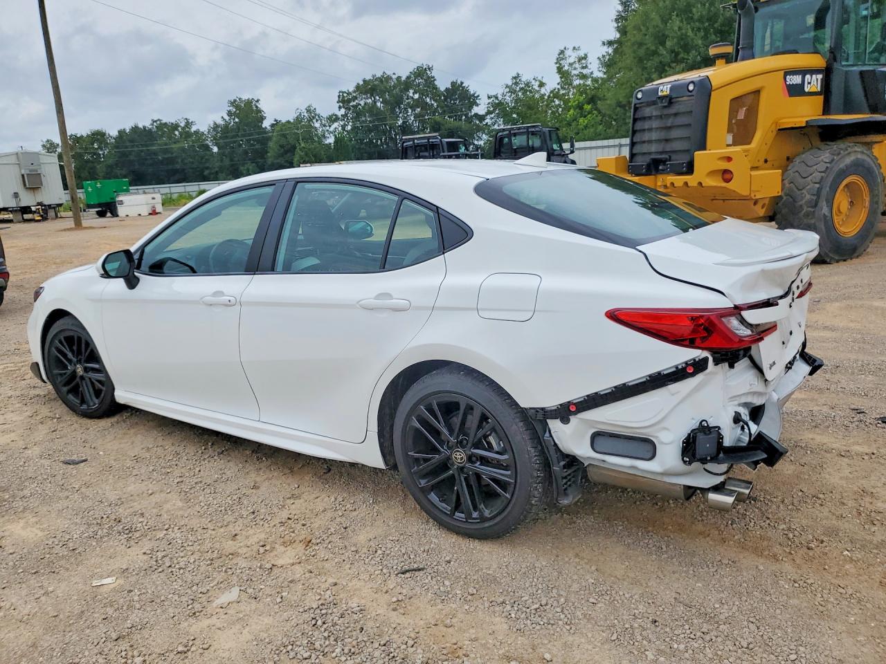 2026 TOYOTA CAMRY SE — снимка 2