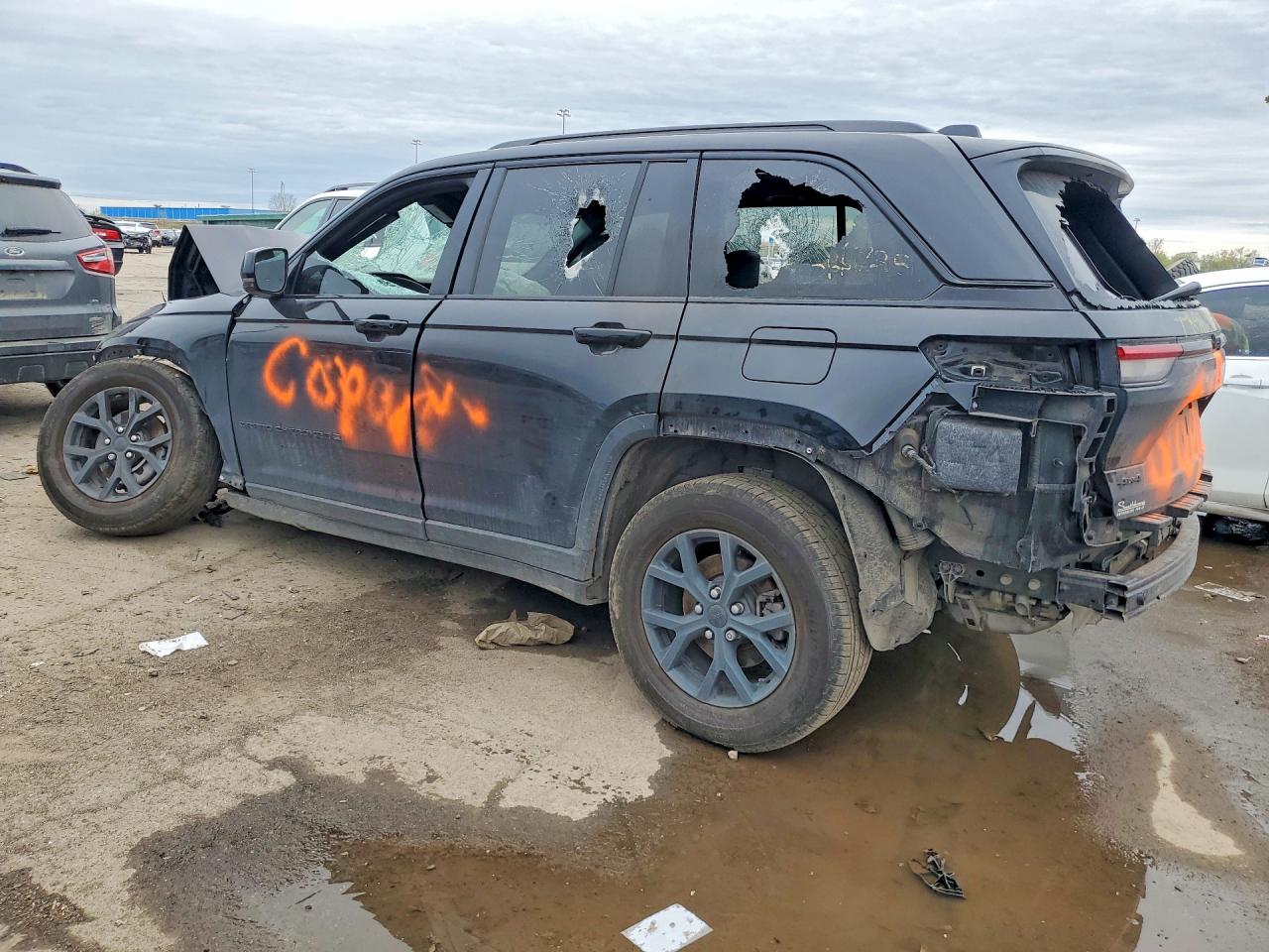 2025 JEEP GRAND CHEROKEE LAREDO — снимка 2