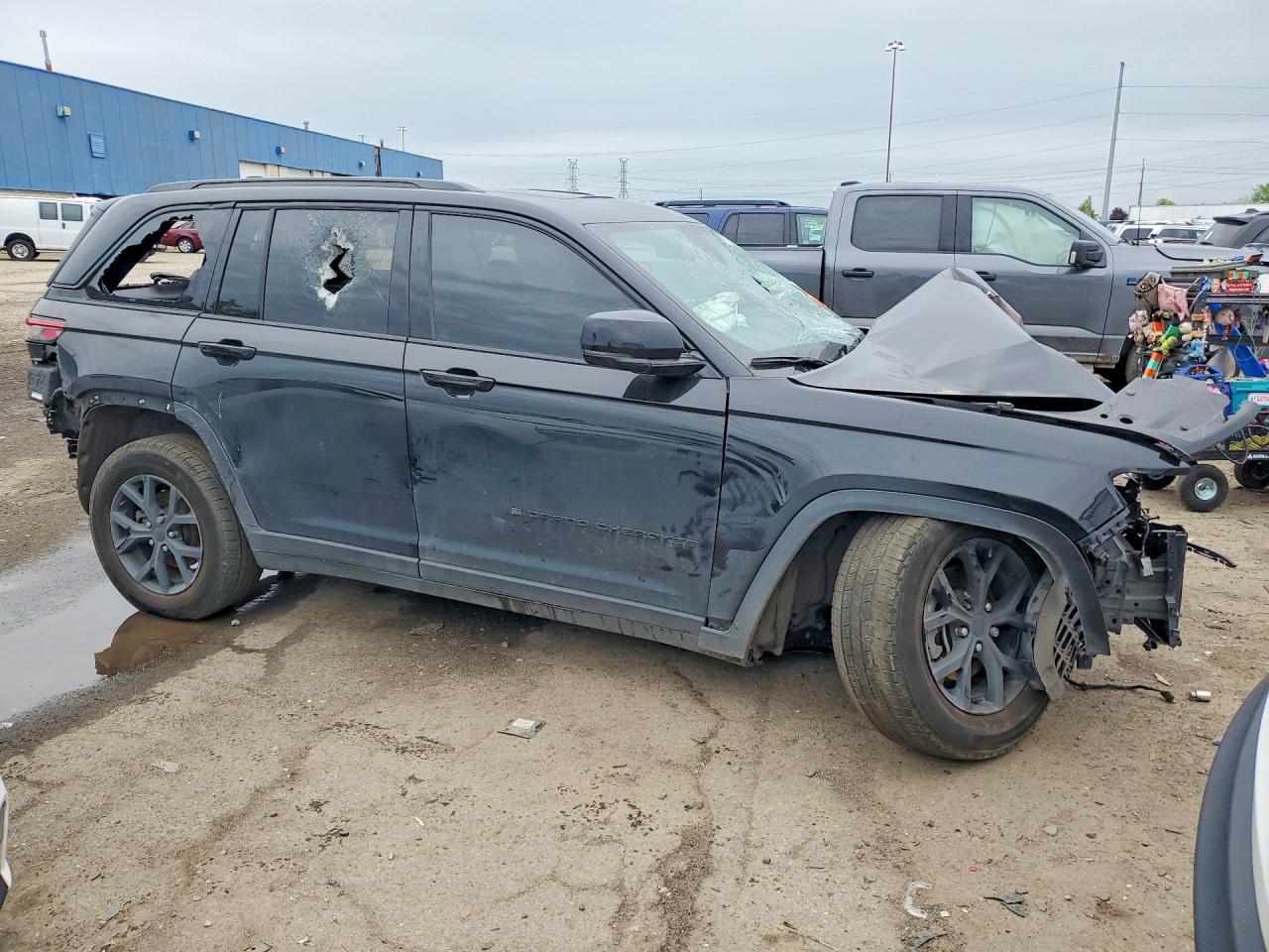 2025 JEEP GRAND CHEROKEE LAREDO — снимка 4