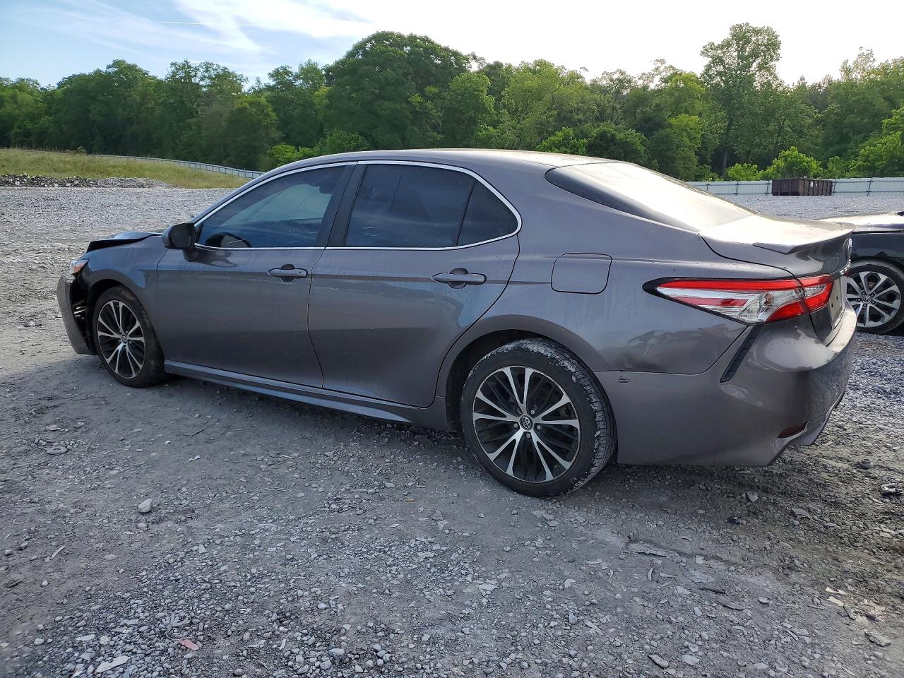 2018 TOYOTA CAMRY SE — снимка 2
