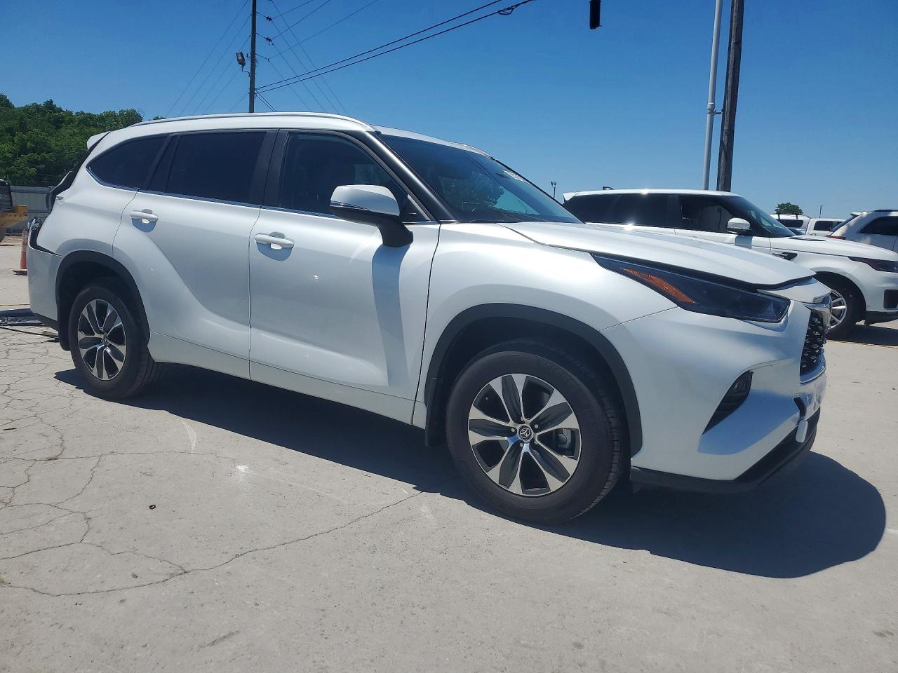 2026 TOYOTA HIGHLANDER XLE — снимка 4