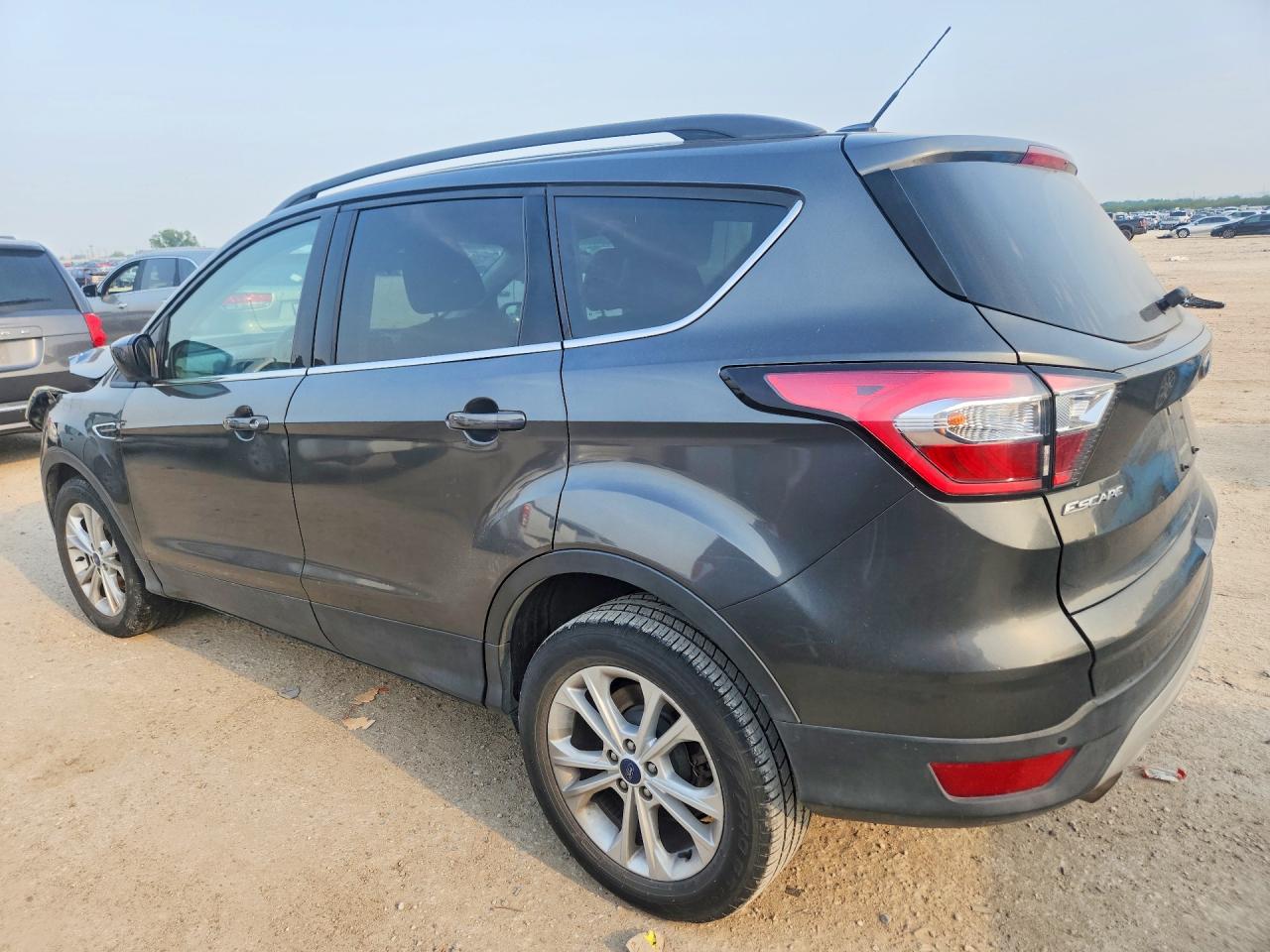 2017 FORD ESCAPE SE — снимка 2