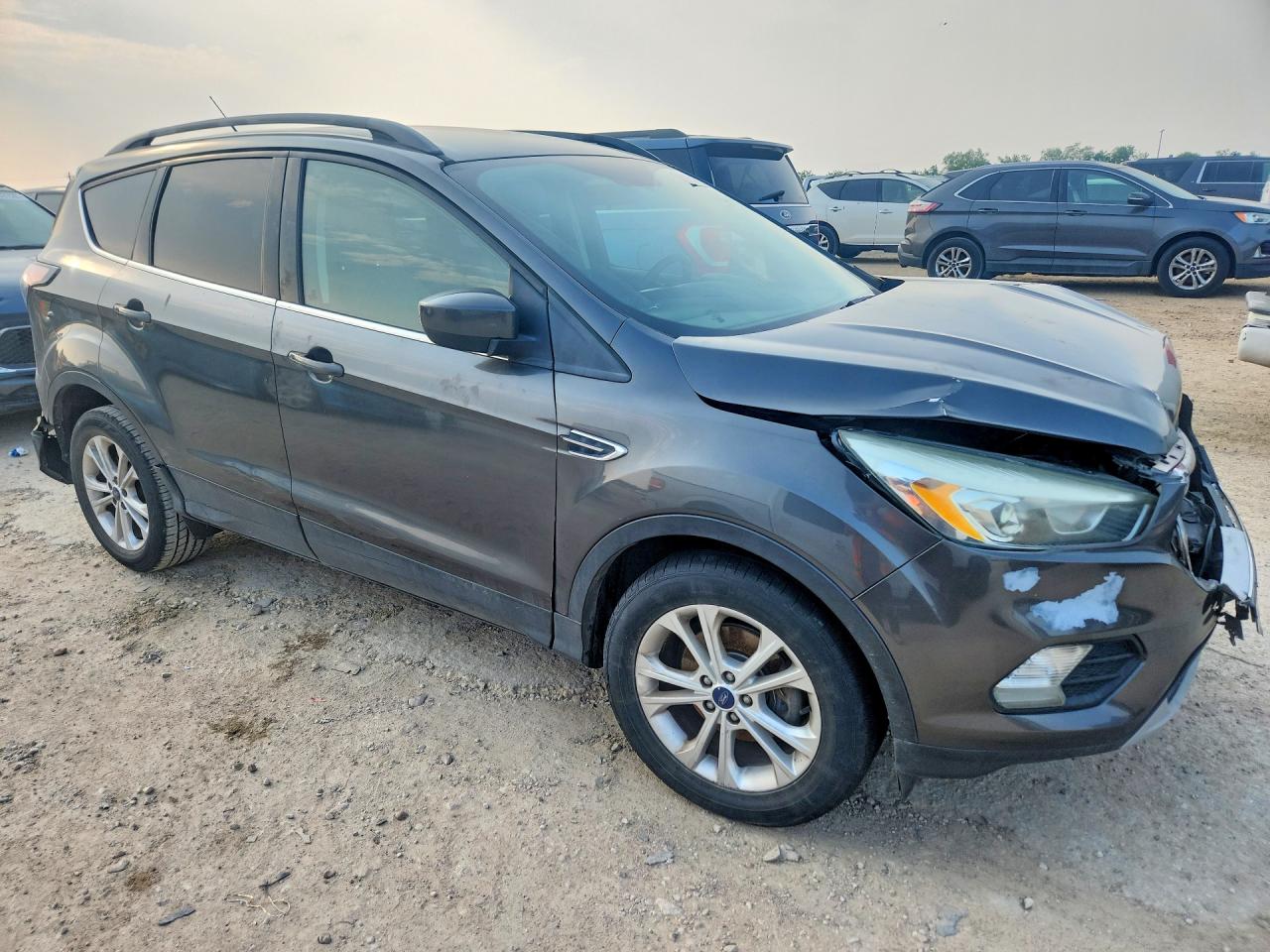 2017 FORD ESCAPE SE — снимка 4
