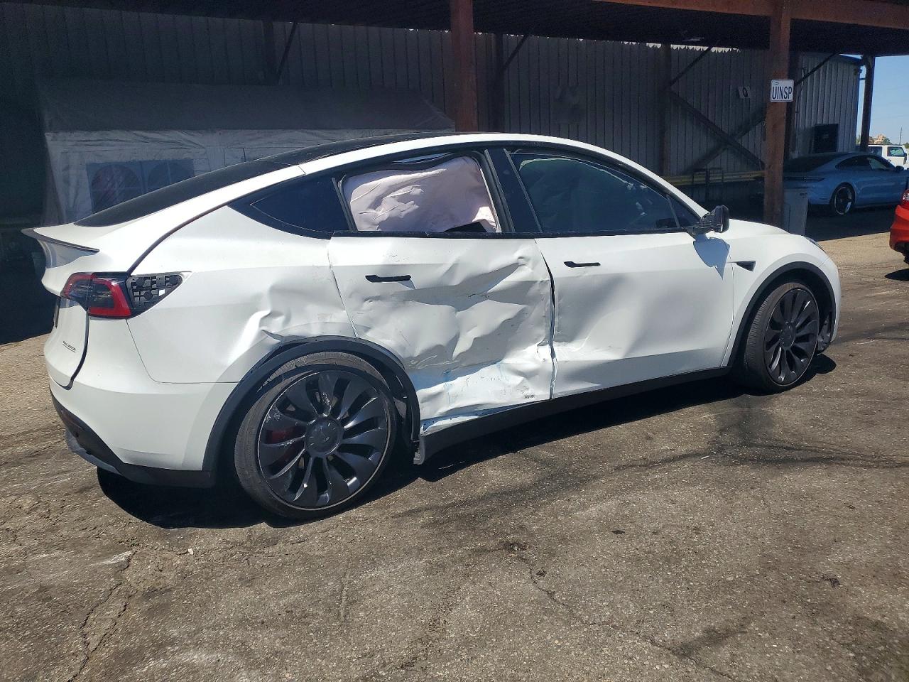 2024 TESLA MODEL Y — снимка 3