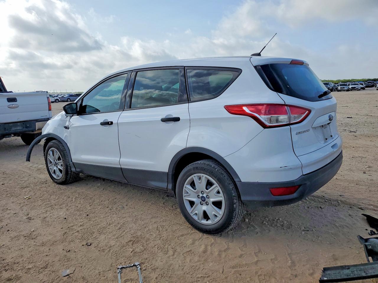 2016 FORD ESCAPE S — снимка 2