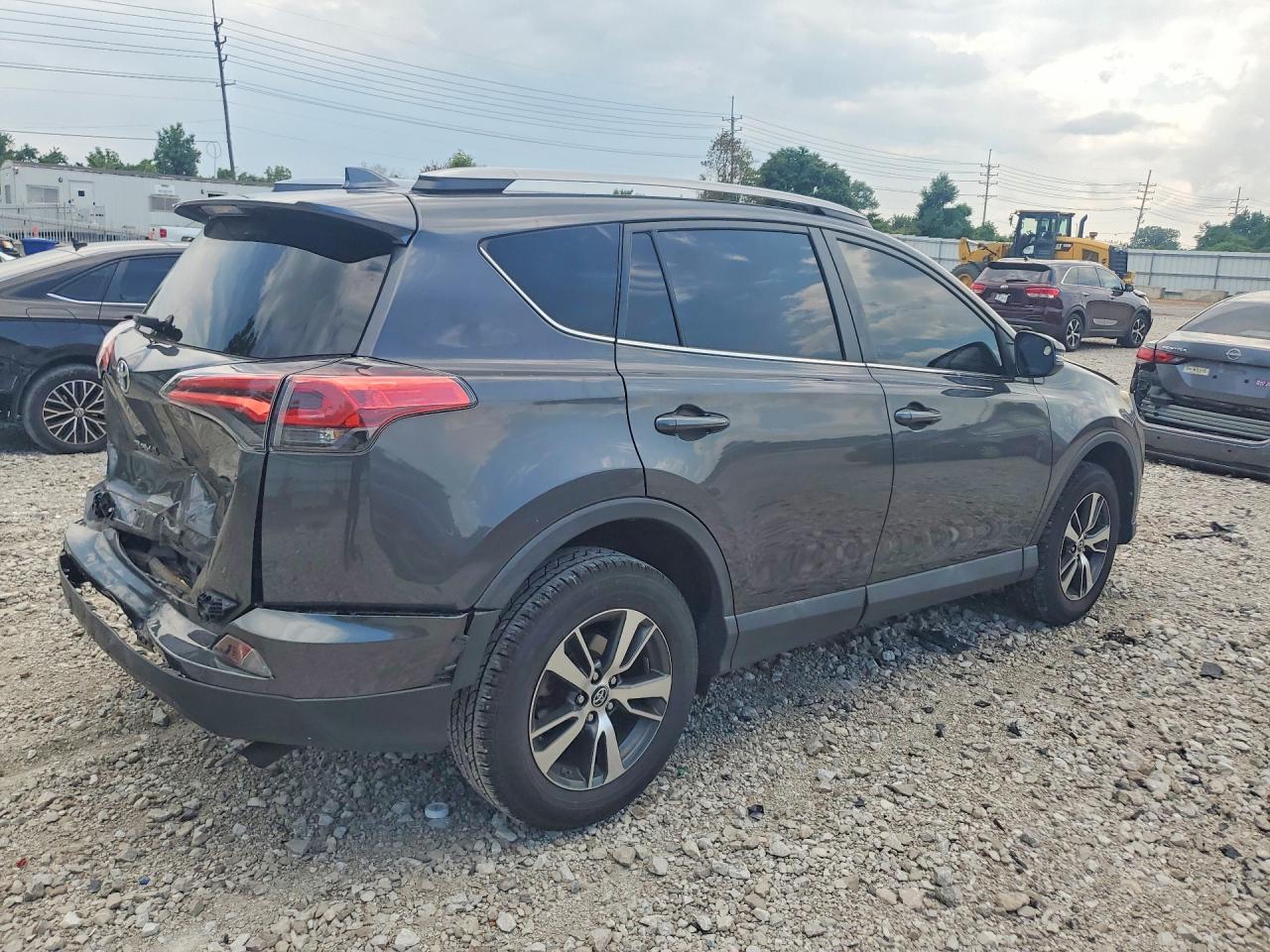 2018 TOYOTA RAV4 XLE — снимка 3