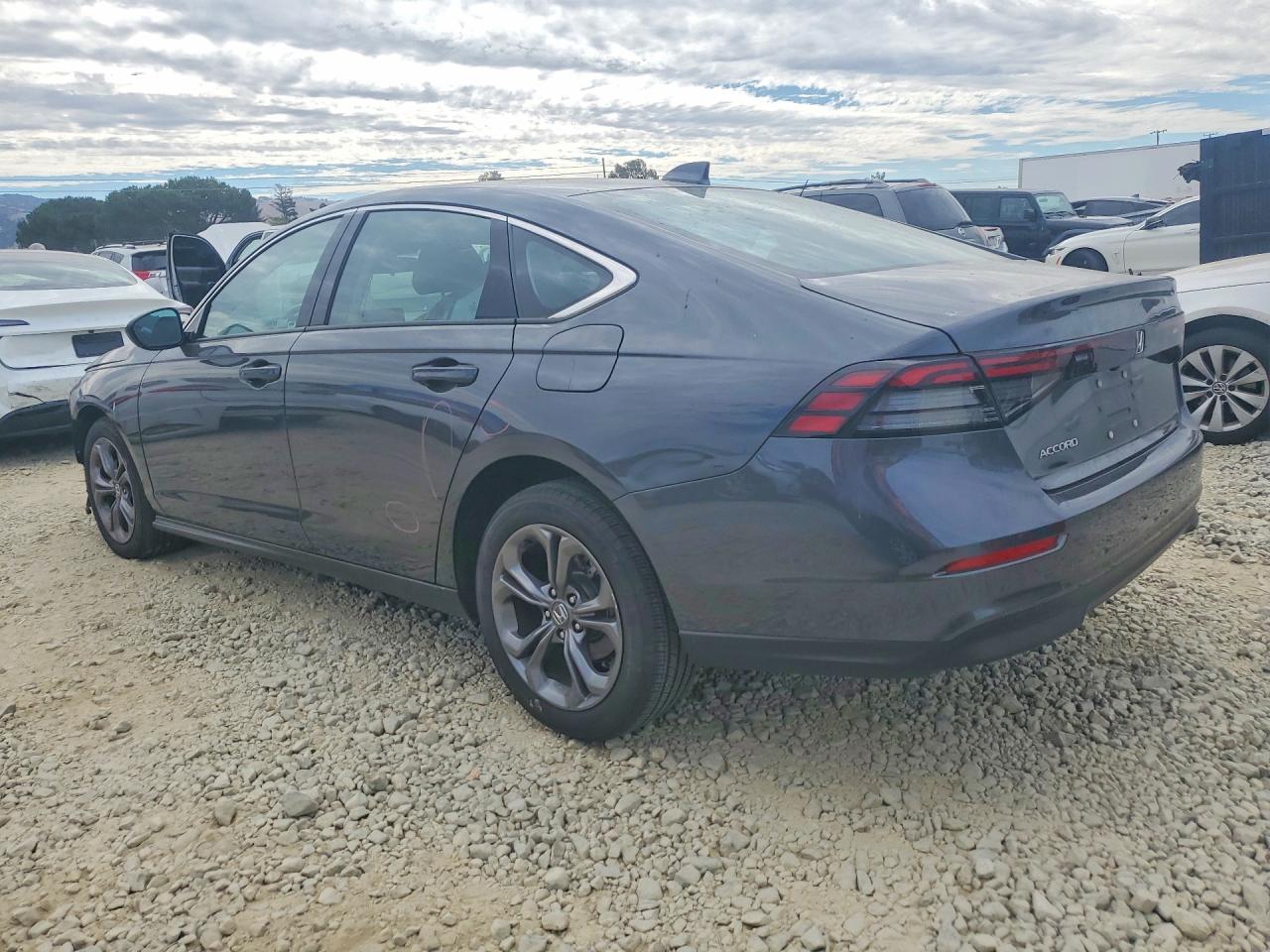 2024 HONDA ACCORD EX — снимка 2