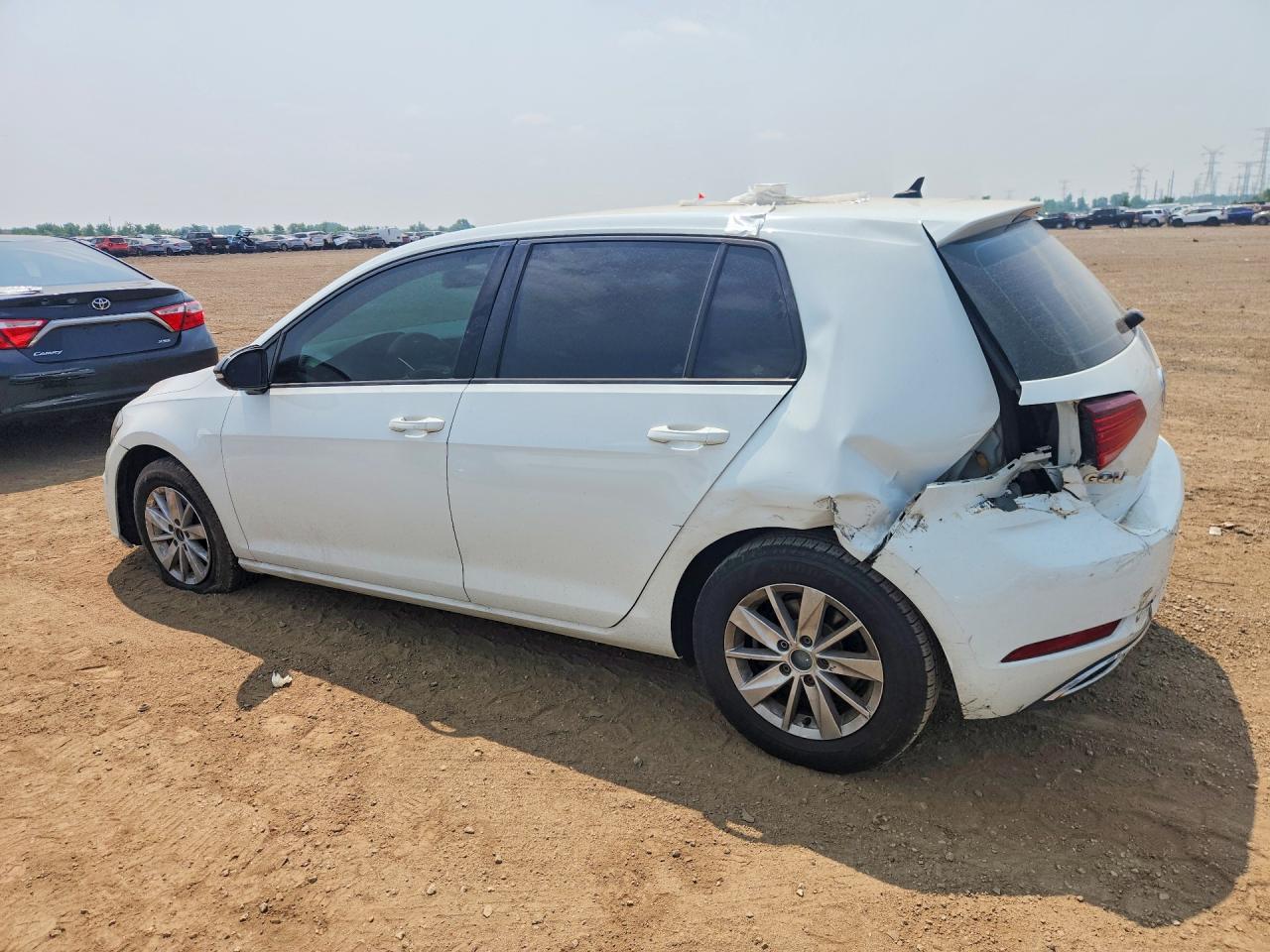 2019 VOLKSWAGEN GOLF S — снимка 2