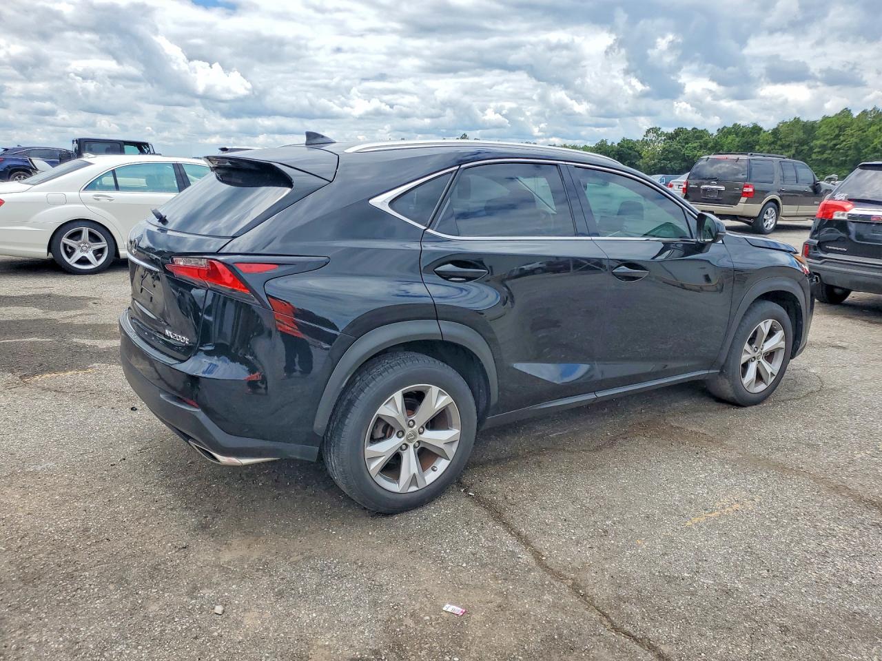2017 LEXUS NX 200T BASE — снимка 3