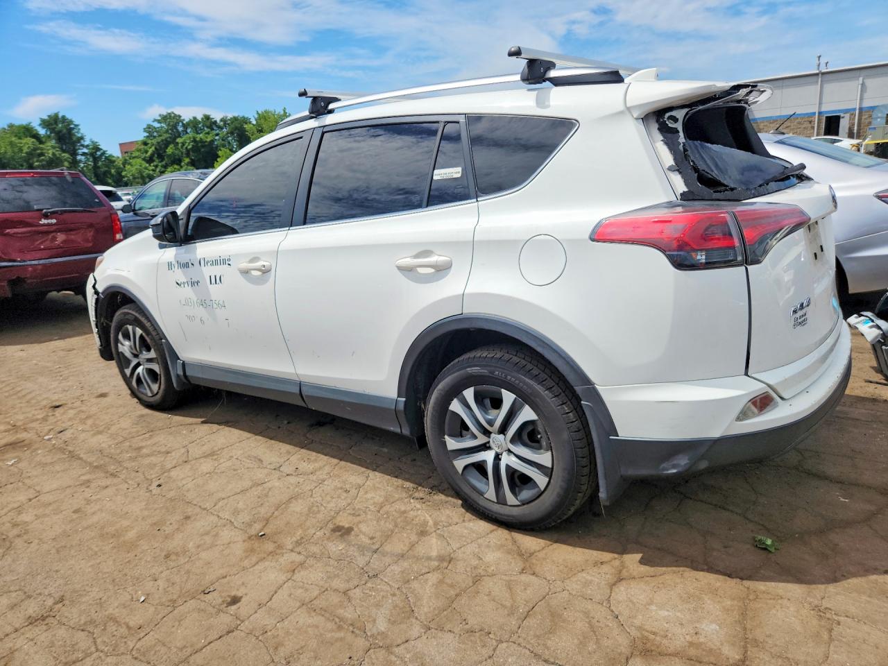 2018 TOYOTA RAV4 LE — снимка 2