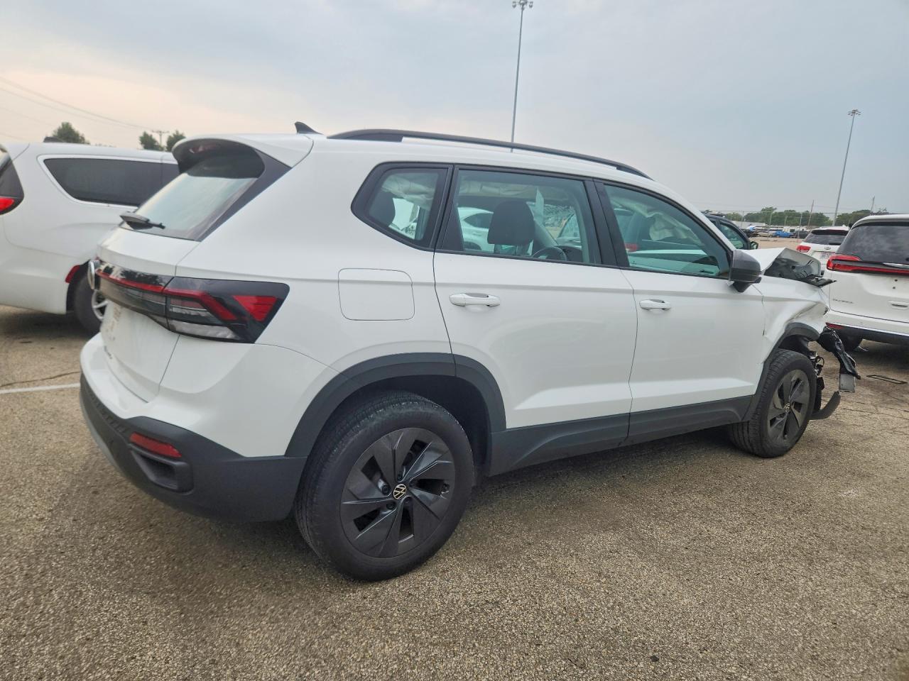 2025 VOLKSWAGEN TAOS S — снимка 3