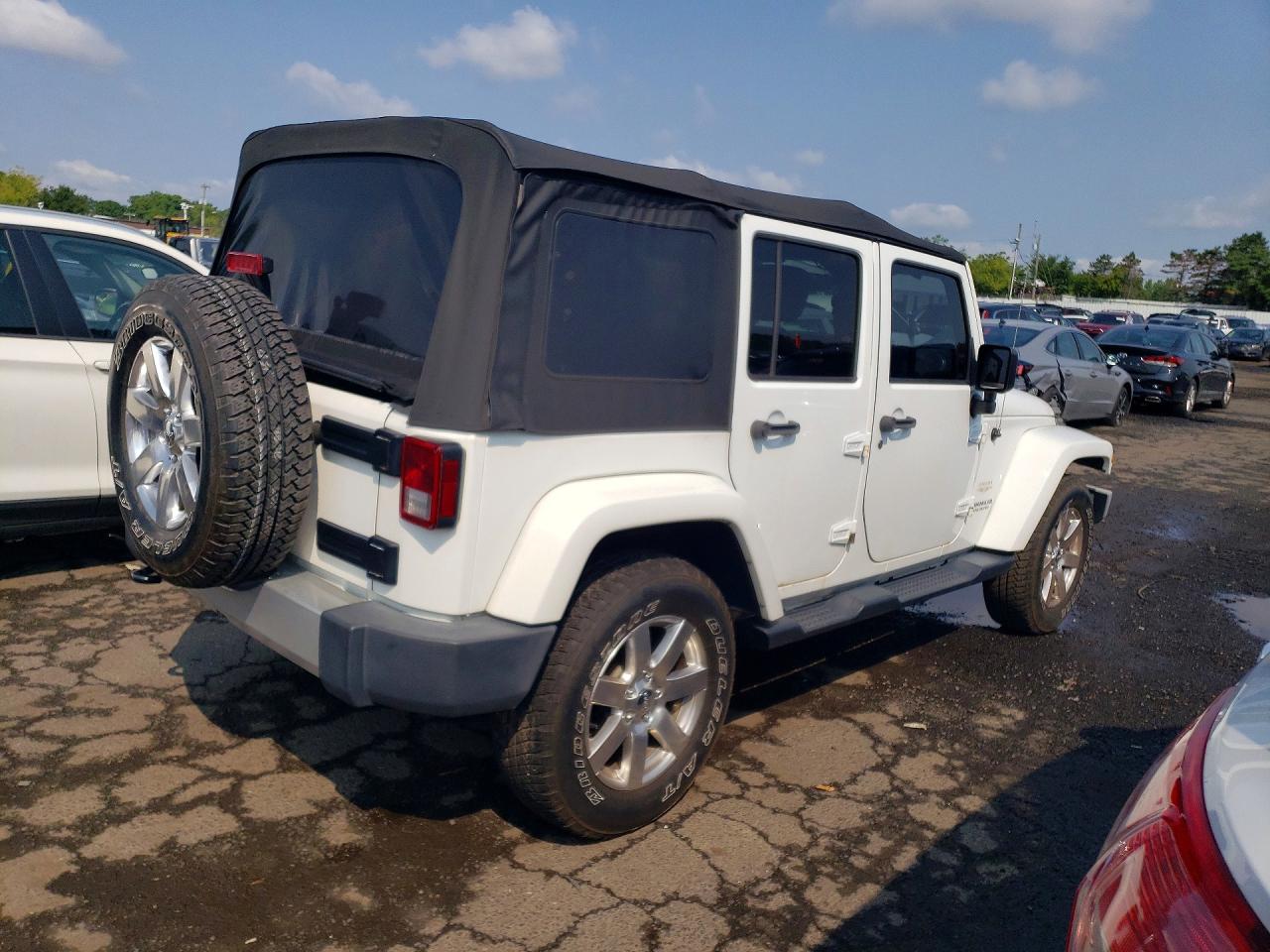 2015 JEEP WRANGLER UNLIMITED SAHARA — снимка 3