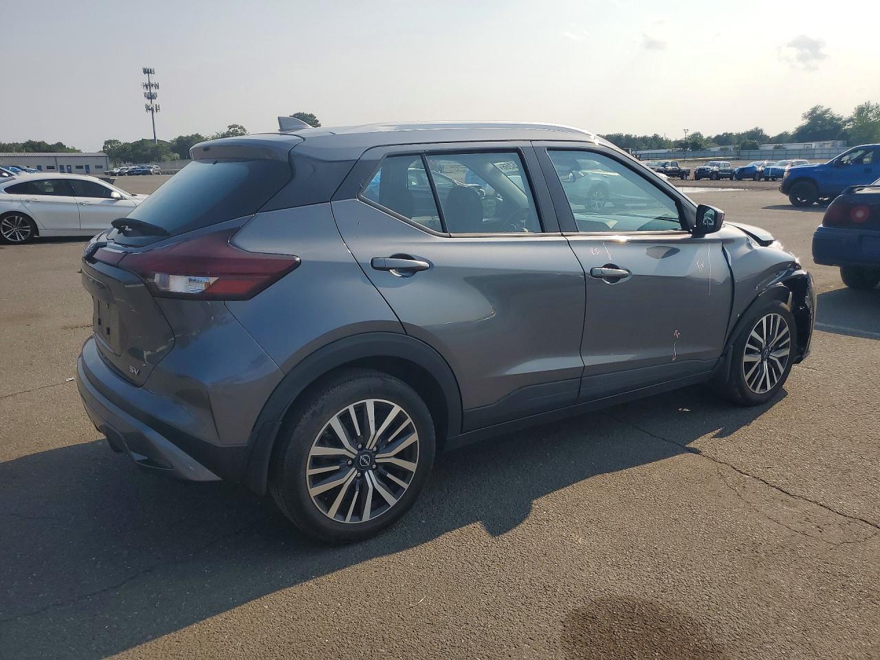 2022 NISSAN KICKS SV — снимка 3