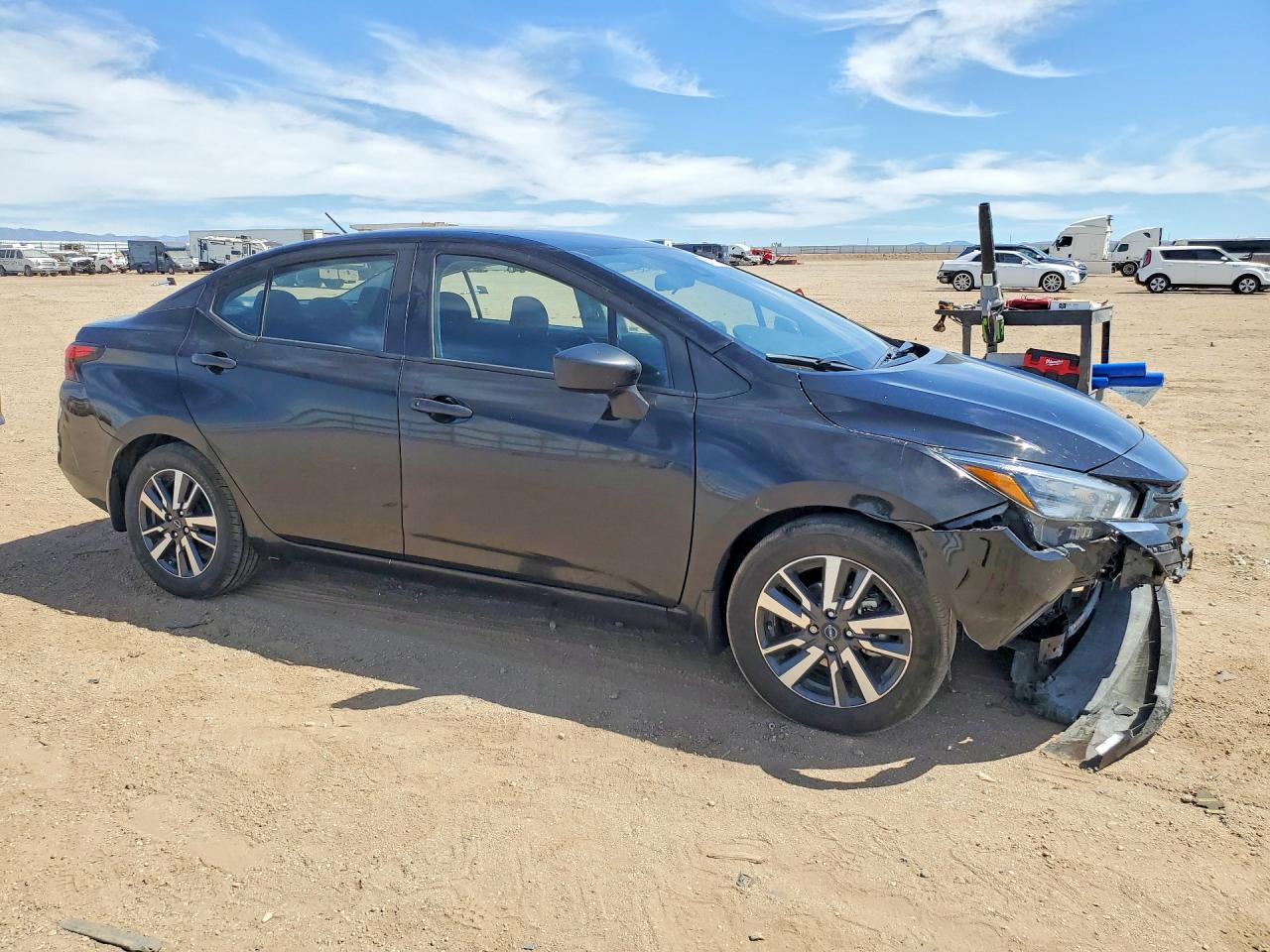 2025 NISSAN VERSA S — снимка 4
