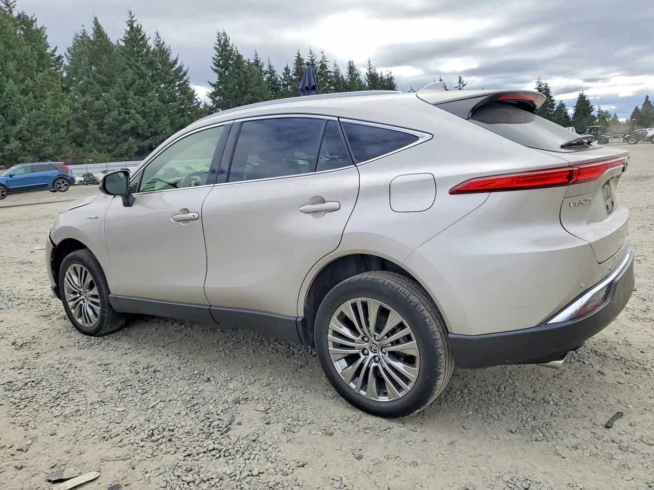 2021 TOYOTA VENZA XLE — снимка 2