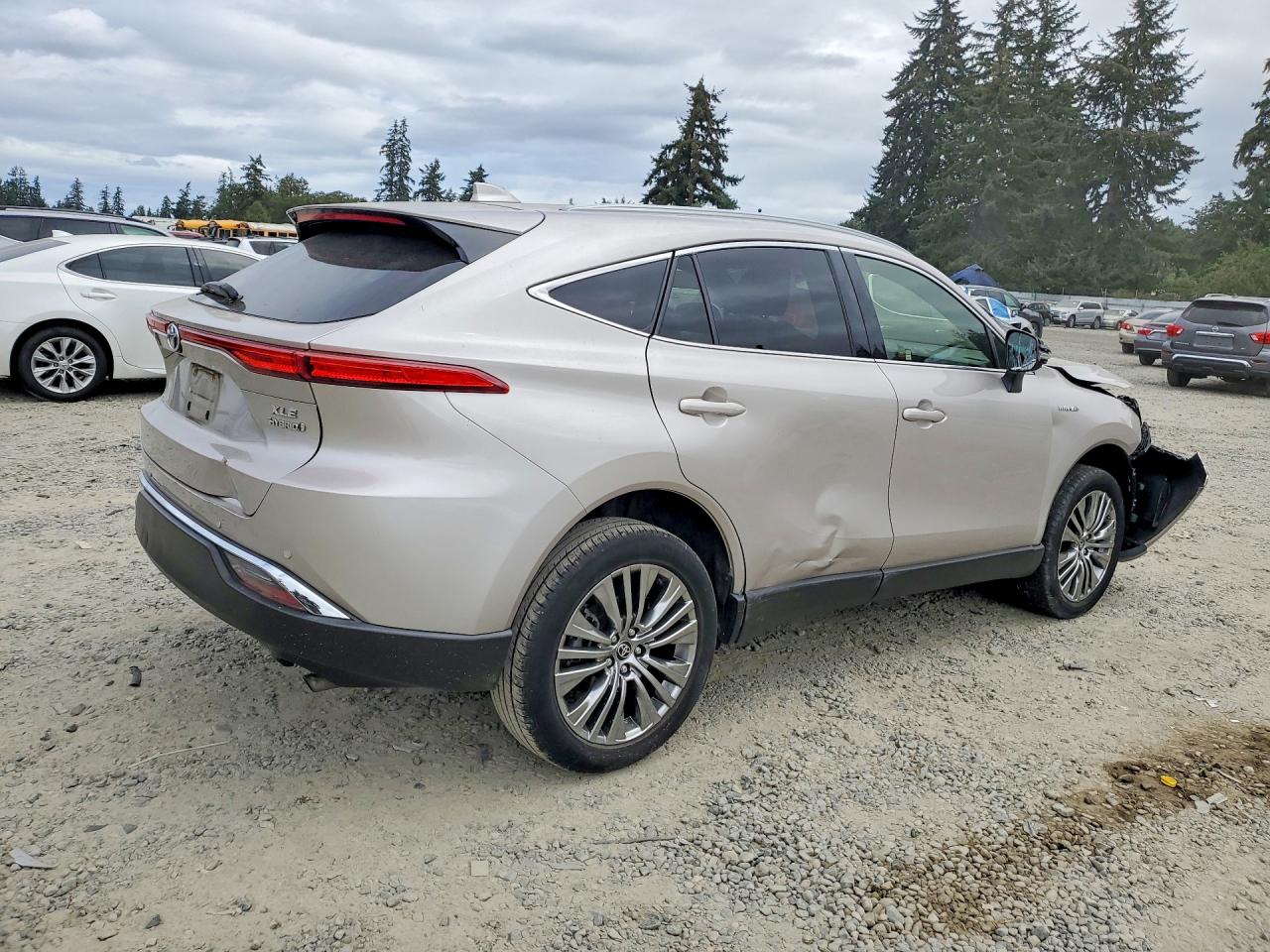 2021 TOYOTA VENZA XLE — снимка 3
