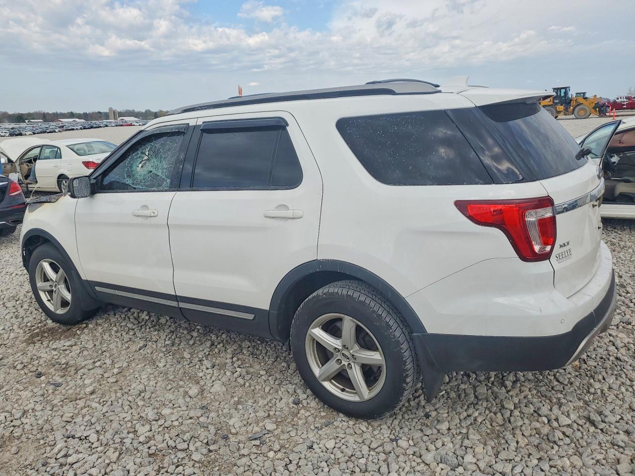 2017 FORD EXPLORER XLT — снимка 2
