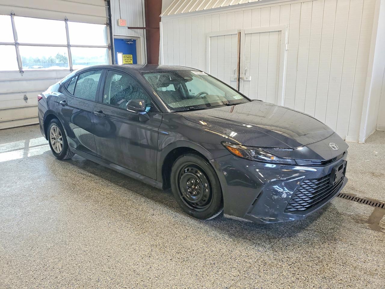 2026 TOYOTA CAMRY LE — снимка 4