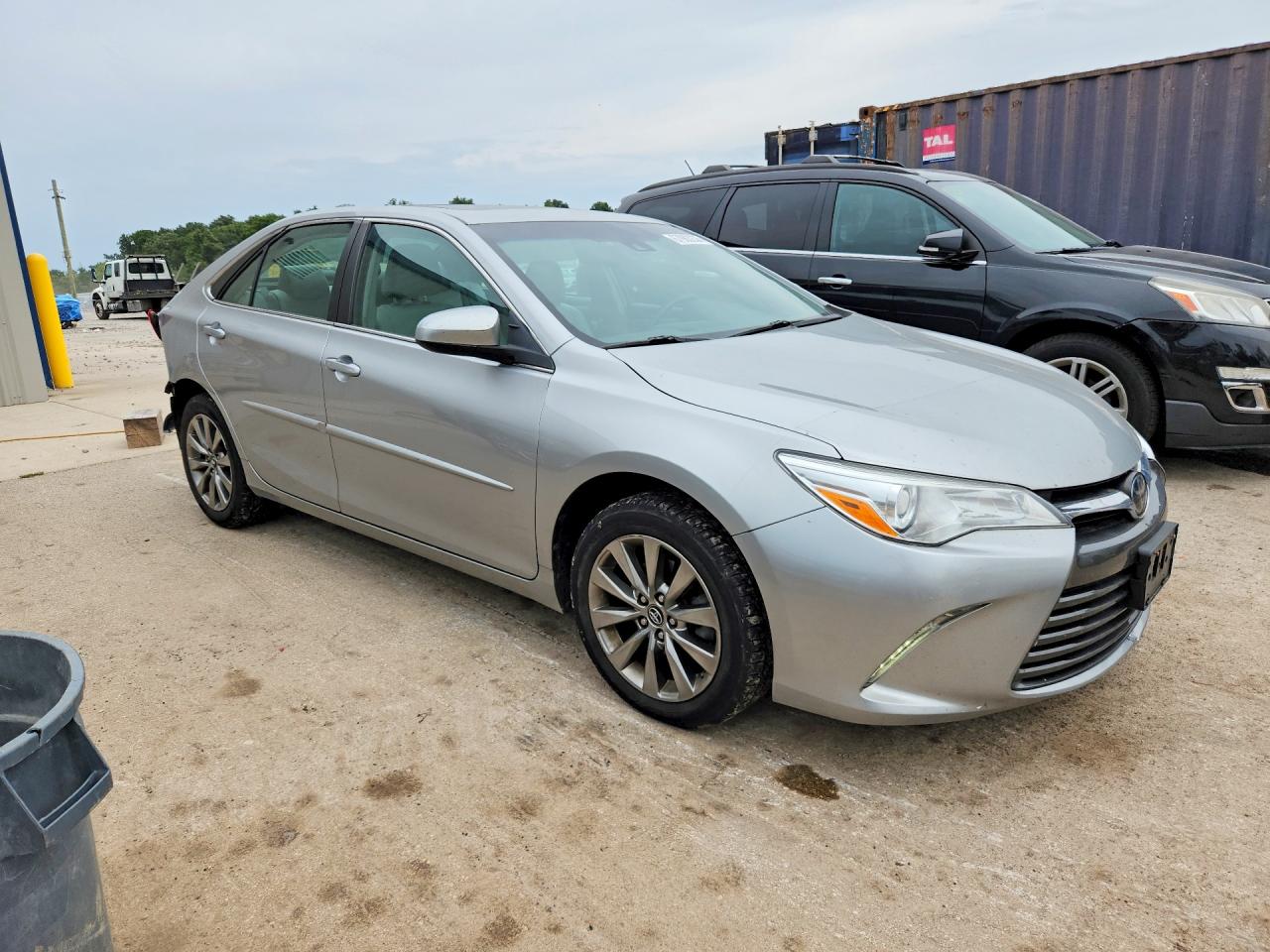 2017 TOYOTA CAMRY XLE — снимка 4