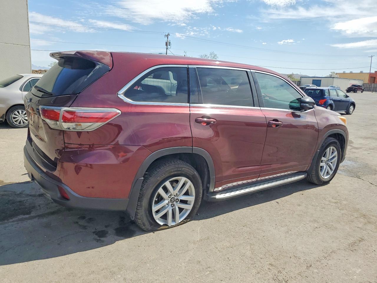 2016 TOYOTA HIGHLANDER LE — снимка 3