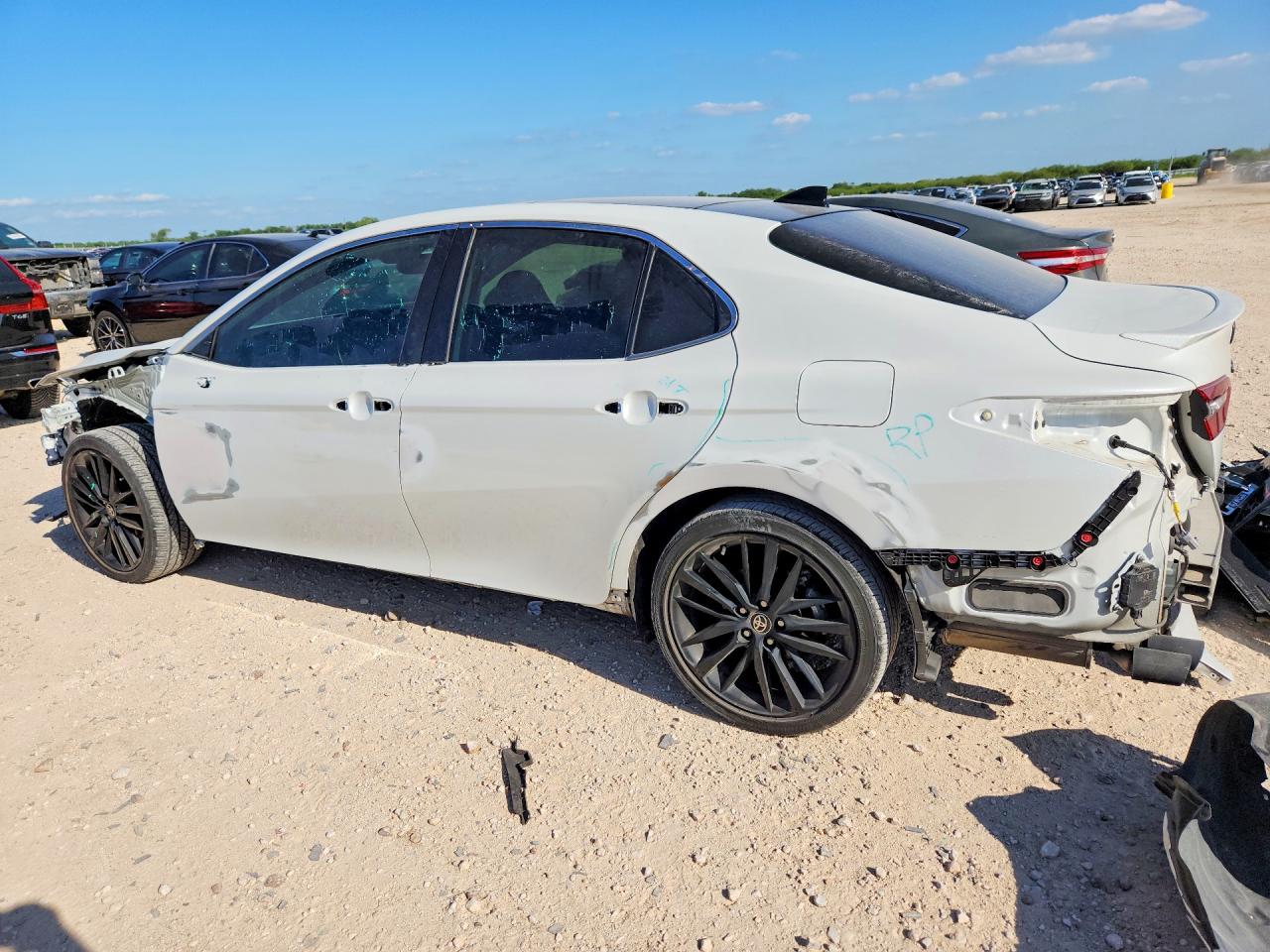 2023 TOYOTA CAMRY XSE — снимка 2