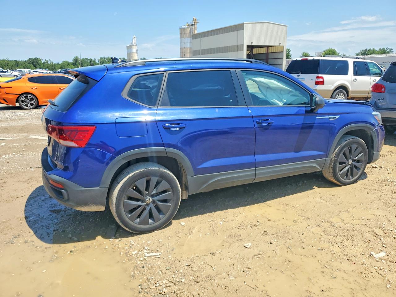 2022 VOLKSWAGEN TAOS S — снимка 3