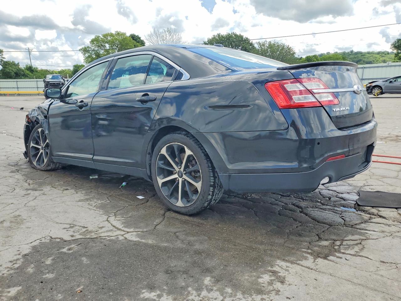 2015 FORD TAURUS SEL — снимка 2