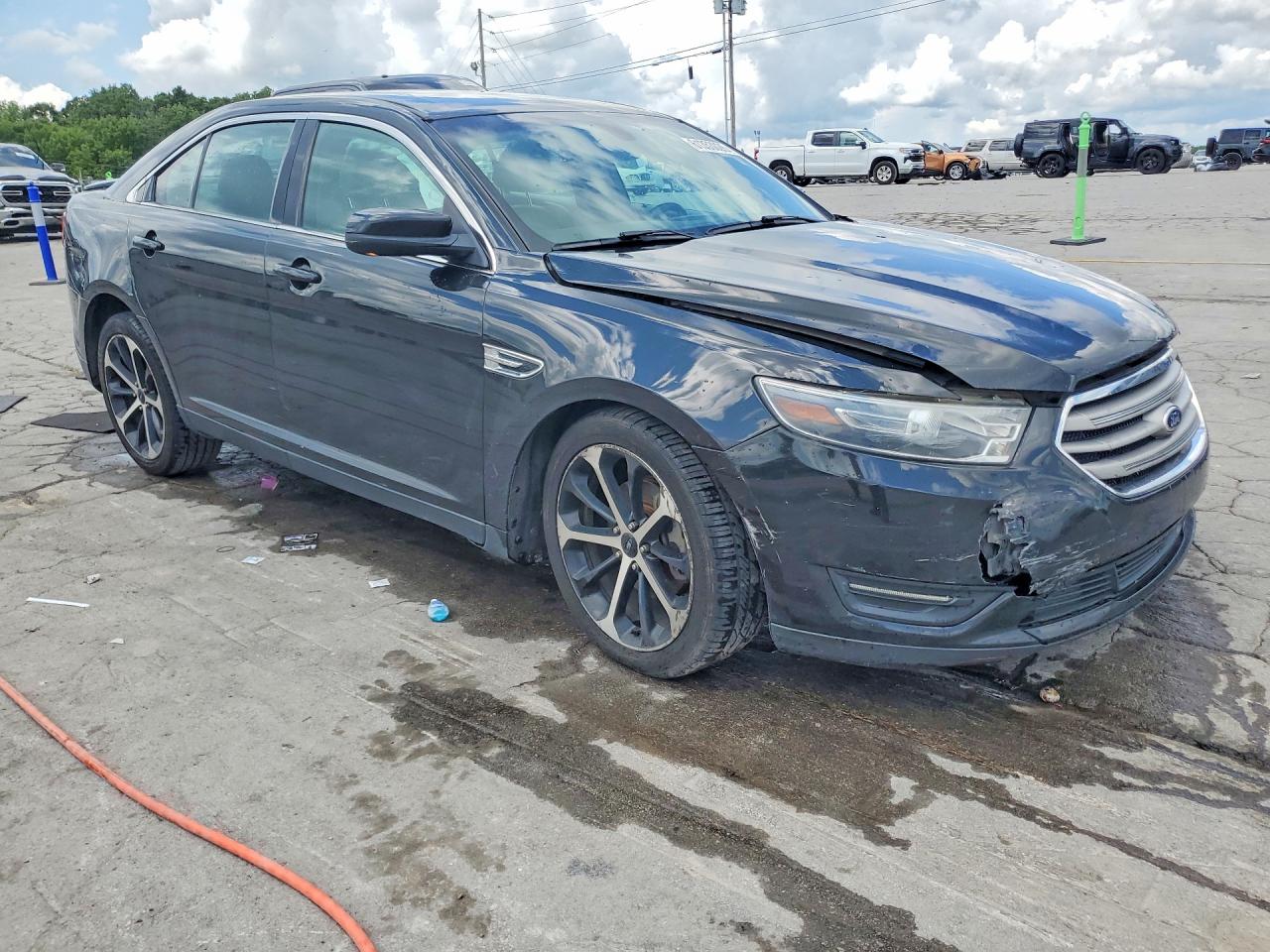 2015 FORD TAURUS SEL — снимка 4