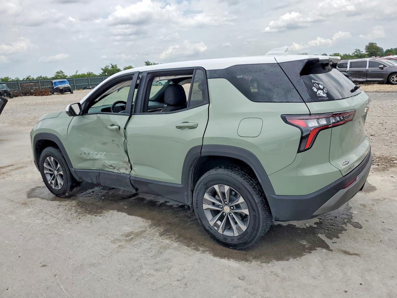 2025 CHEVROLET EQUINOX LT — снимка 2