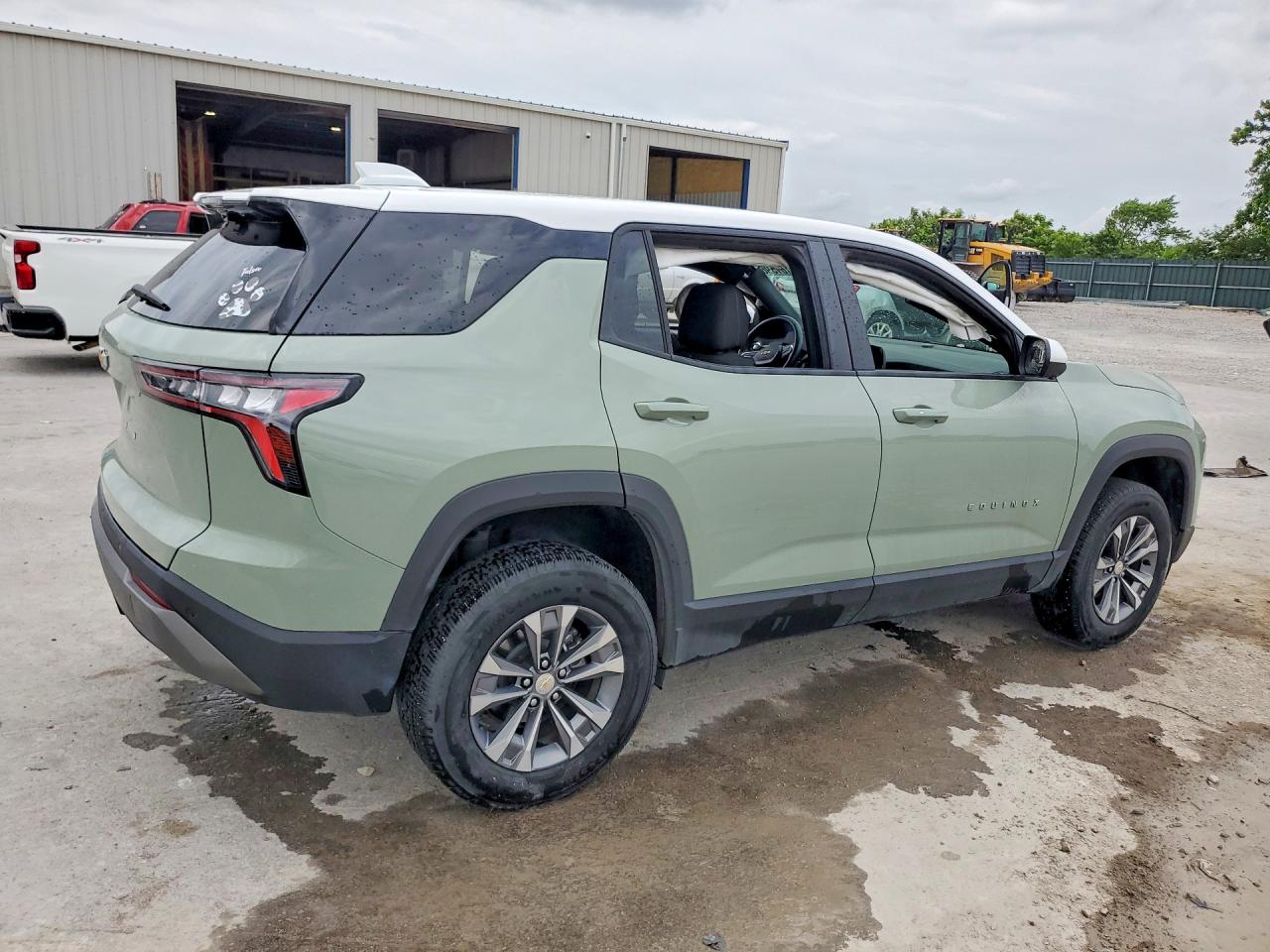 2025 CHEVROLET EQUINOX LT — снимка 3