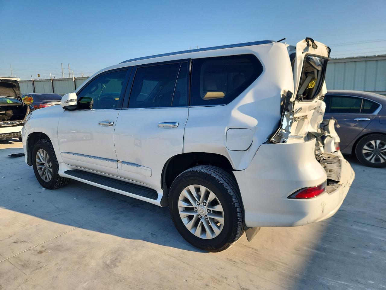 2017 LEXUS GX 460 — снимка 2