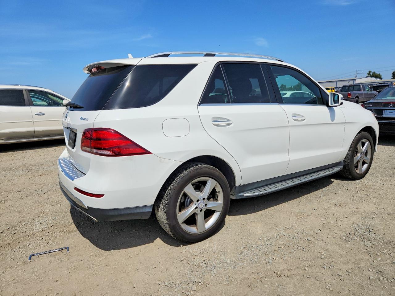 2017 MERCEDES-BENZ GLE 350 4MATIC — снимка 3
