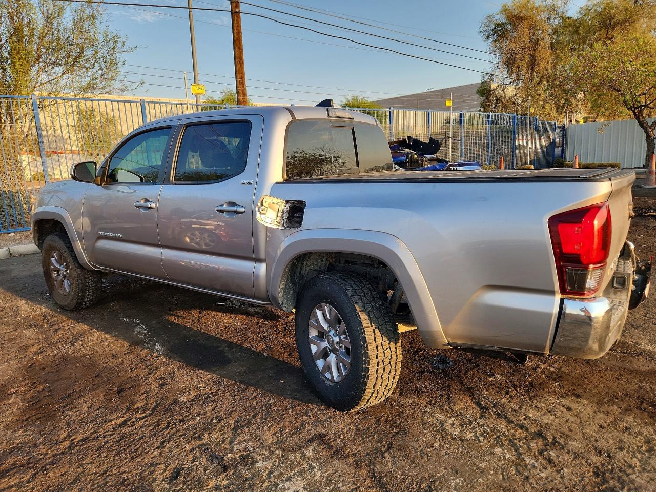 2019 TOYOTA TACOMA SR5 — снимка 2