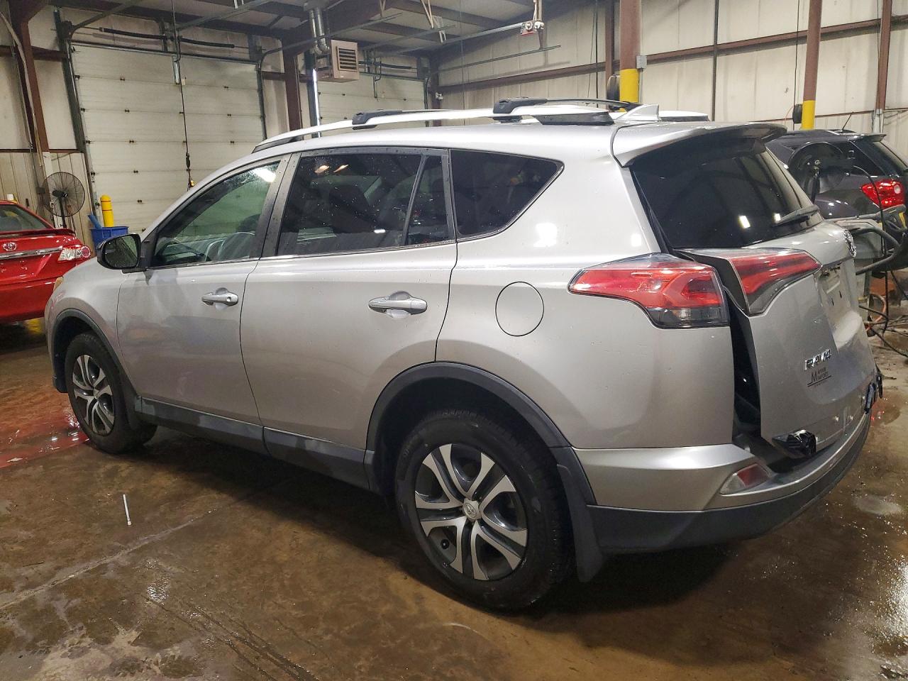 2016 TOYOTA RAV4 LE — снимка 2